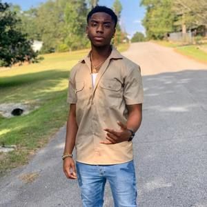 Meet your Posher, Leon